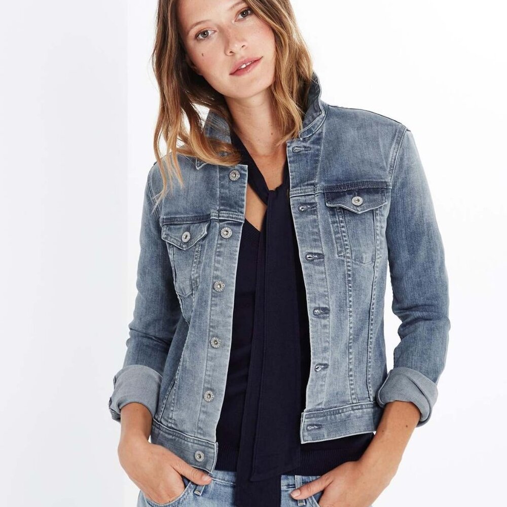 AG Robyn Denim Jacket in Streamside xs